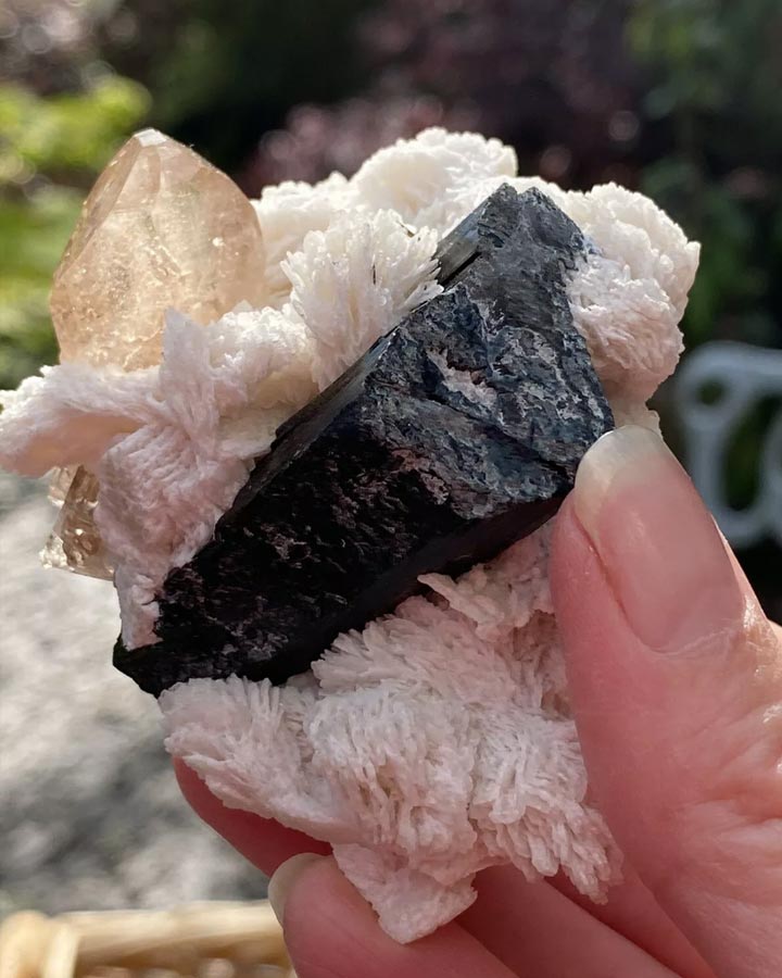 BLACK TOURMALINE