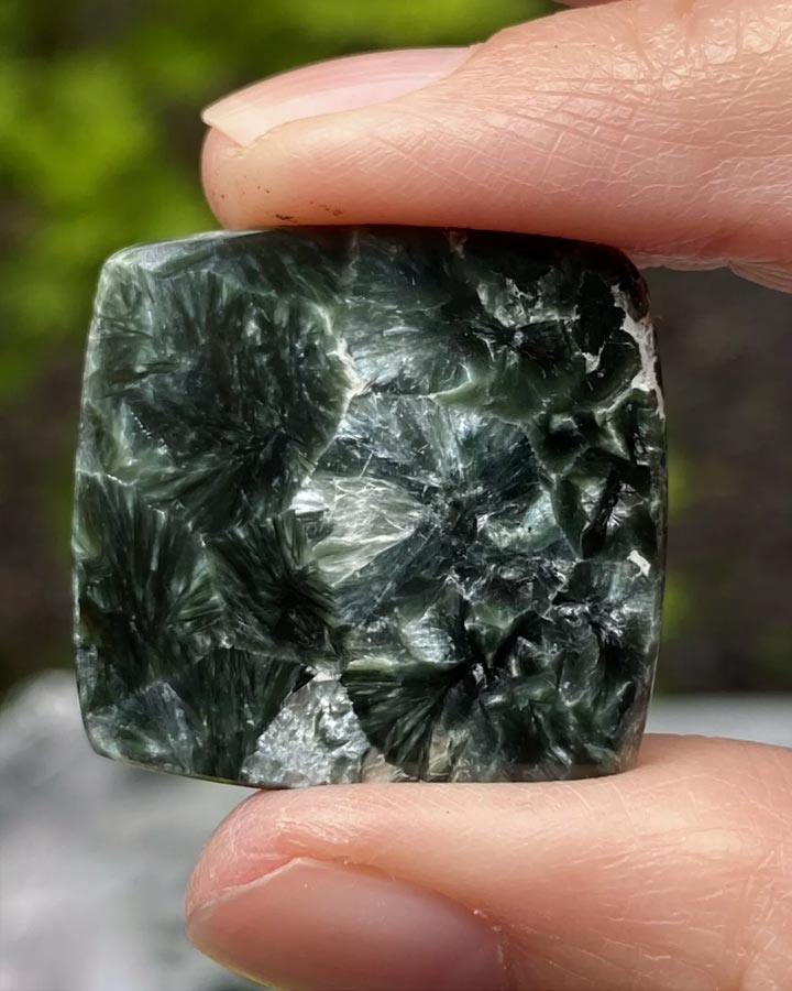 SERAPHINITE